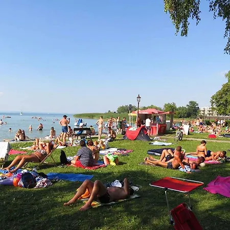 度假居 In - Balaton 19976 *